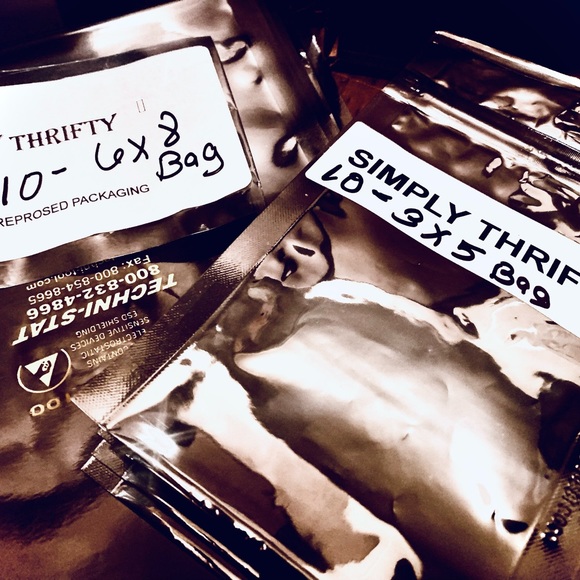 Simply thirfty shop is offering 10 4x6 boxes and  25 -4x6 anti Static for 15.00! - Picture 2 of 14